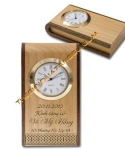 Đồng Hồ Gỗ Để Bàn 10