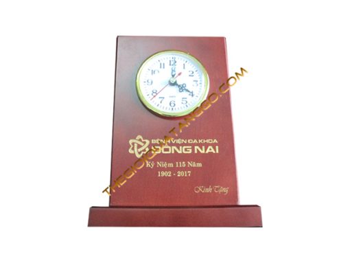 Đồng Hồ Gỗ Để Bàn Bệnh Viện Đồng Nai