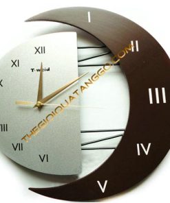 Đồng hồ gỗ treo tường mặt trăng