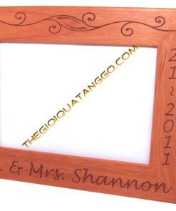 Khung Ảnh Gỗ Hương Khắc Laser